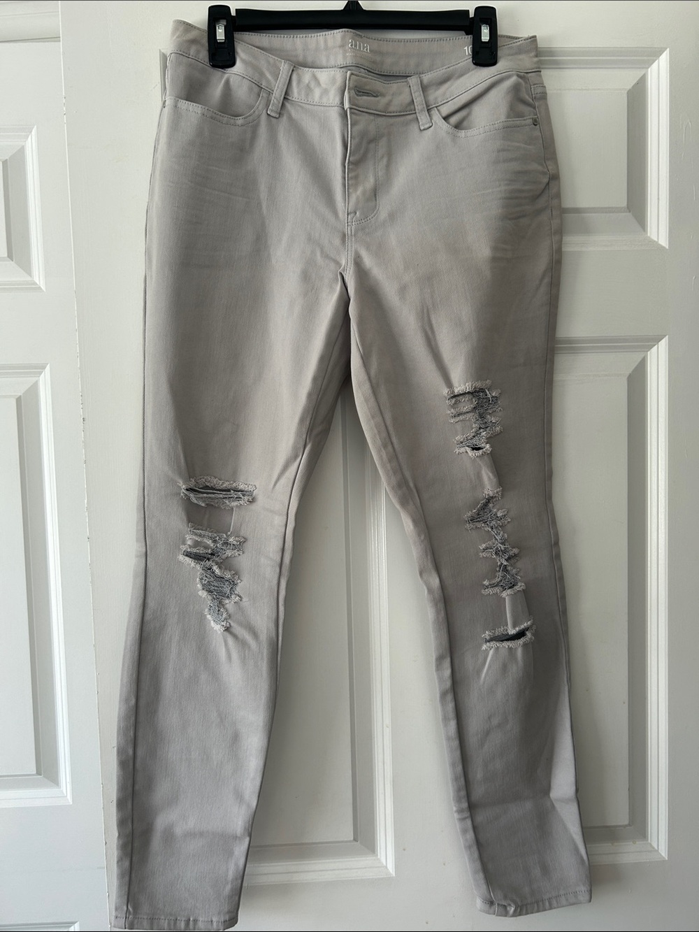 a.n.a Light Grey Skinny Jeans with Distressed Knees